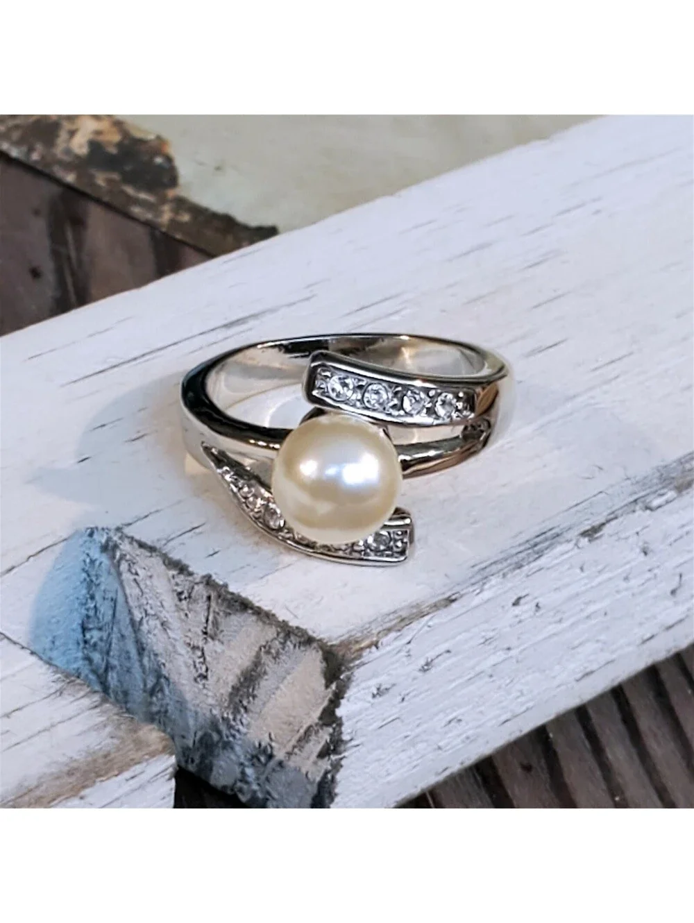Silver Platinum Plated Austrian Crystal and Pink Cultured Pearl Ring Size 8